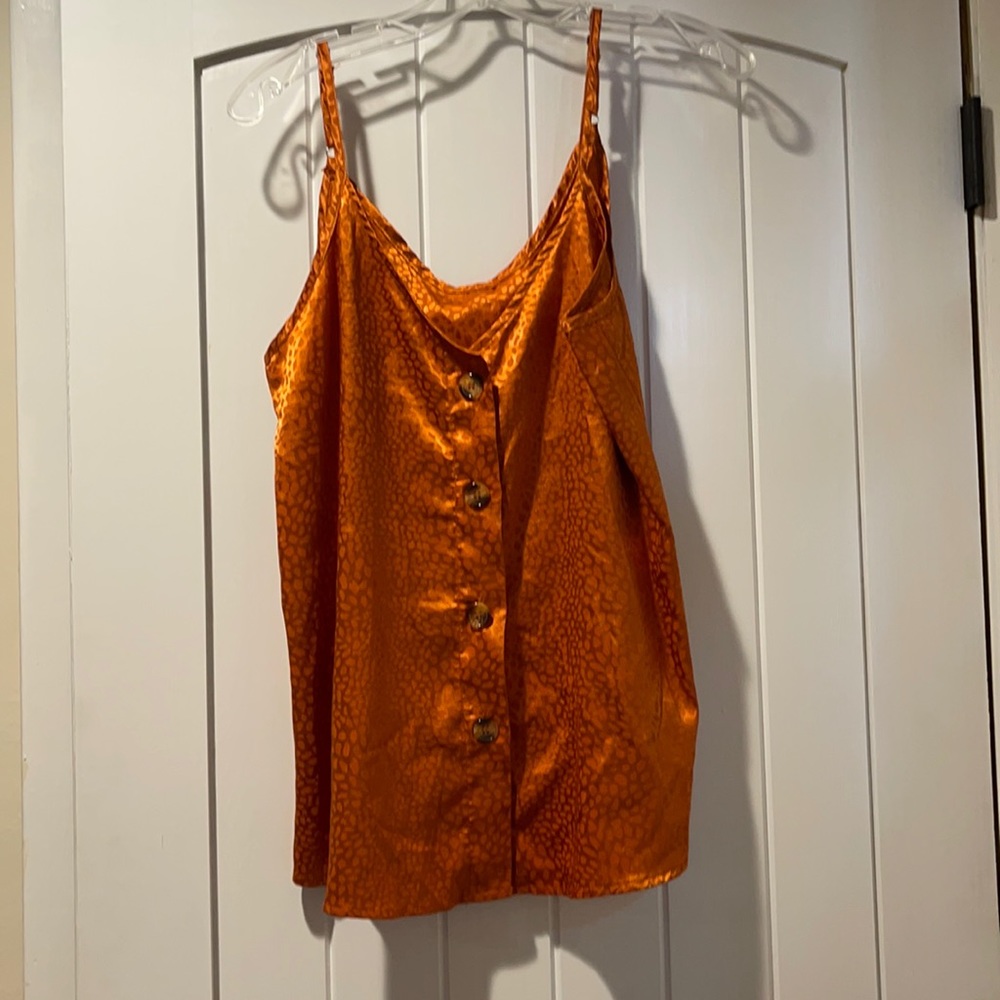 orange tank top